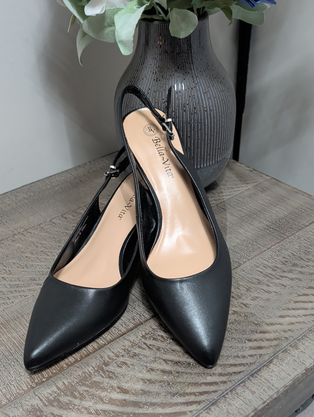Bella Vita Black Leather Pointed Toe Slingback Heels NWOT